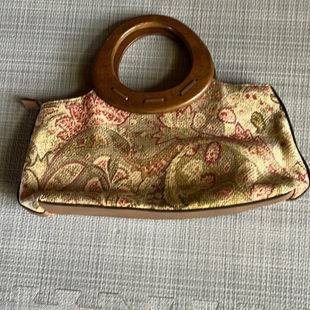 Relic Woven Floral Handbag Purse Double Ring Wooden Handles